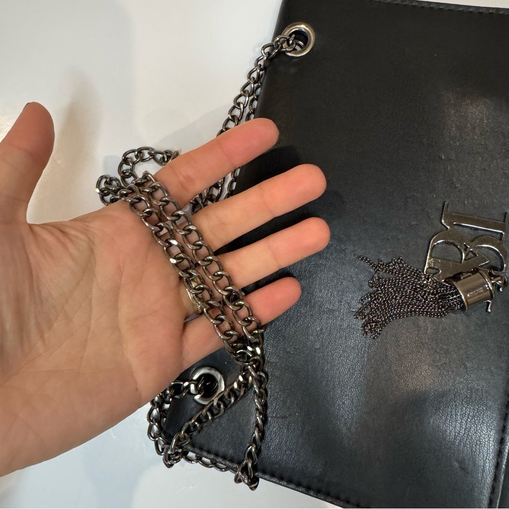 Badgley Mischka Black Leather Chain Crossbody Bag Tassel Accent Purse Cocktail - Picture 13 of 13